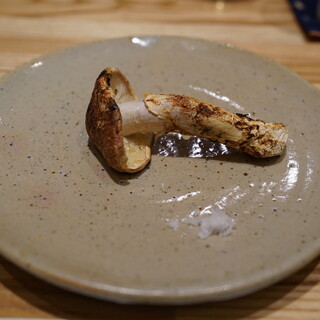 パチンコ 最速 - 料理写真:おかわりの焼き松茸