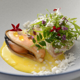 パチンコ 最速 - 料理写真:松川カレイ ムール貝 サフランソース